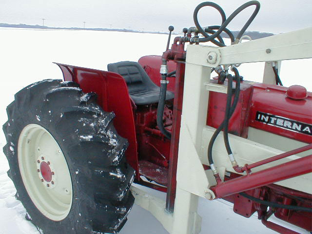 international 444 tractor