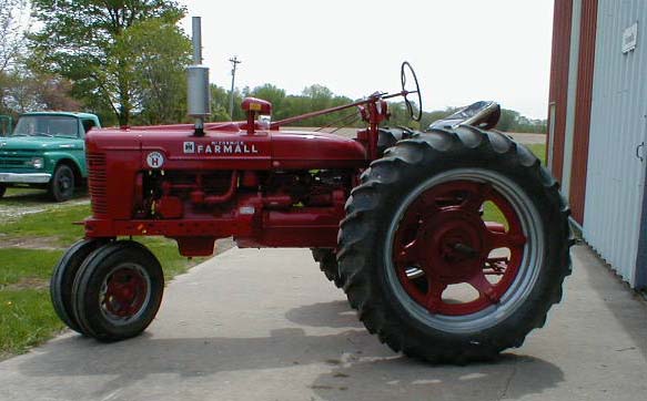 Farmall Super H Tractor