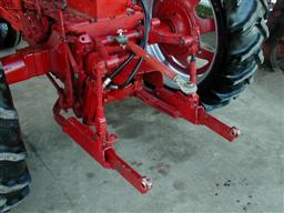 Farmall Fast Hitch adapter kit