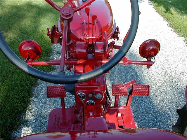 1346%20Farmall%20230%20controls.jpg