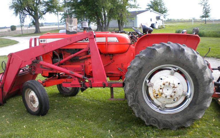 ALLIS-CHALMERS D17 For Sale in Downing, Wisconsin