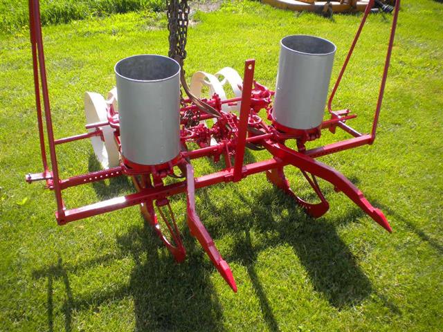 McCormick C-251 2-Row 2-Point Fast Hitch Corn Planter Unit – Owner's Manual (1954) – Farmall IH Compatible